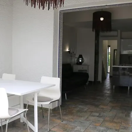 17, Heliovillage Au Village Naturiste Lejlighed