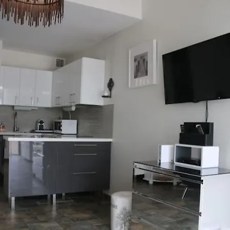 17, Heliovillage Au Village Naturiste דירה *