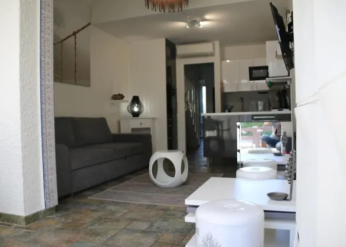 17, Héliovillage Au Village Naturiste Agde